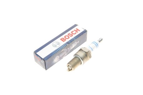 СВІЧКА WR8DCXE BOSCH 0 242 229 687