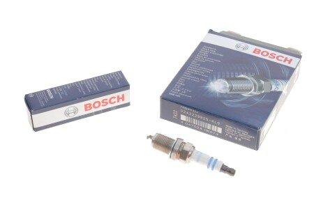 Свеча зажигания BOSCH 0 242 229 925