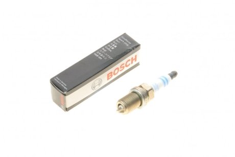 Свеча зажигания Platinum Iridium FR7DII33X BOSCH 0 242 236 596 (фото 1)