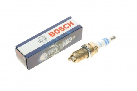 Свеча зажигания BOSCH 0 242 240 675 (фото 1)