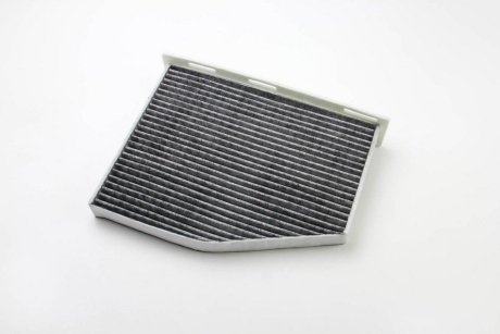 Фільтр салону Caddy III/Golf V/Passat B6/Octavia 04- (вугільний) CLEAN FILTERS NC2129CA