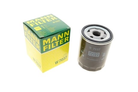 Фільтр масляний -FILTER MANN W 7037