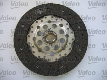 Комплект зчеплення Vito (638) 2.2CDI 99-03 Valeo 826531